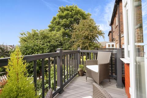 30 Crawford Road, Sheffield, S8 9BU