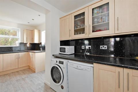 8 Bole Hill Road, Sheffield, S6 5DD