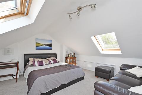 8 Bole Hill Road, Sheffield, S6 5DD