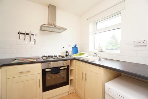 16 Jacobs Drive, Sheffield, S5 6EB