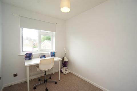 16 Jacobs Drive, Sheffield, S5 6EB