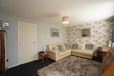 16 Lytton Road, Sheffield, S5 8AX