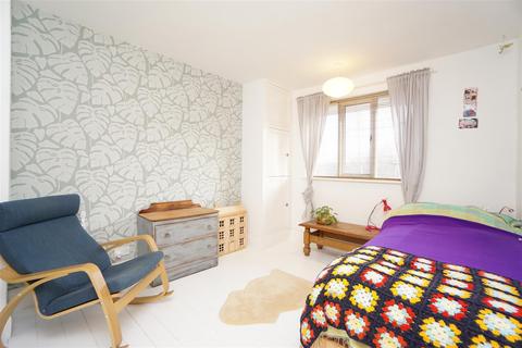 43 Bishopscourt Road, Sheffield, S8 9HN