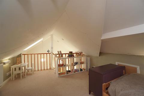 43 Bishopscourt Road, Sheffield, S8 9HN