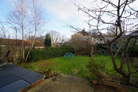 43 Bishopscourt Road, Sheffield, S8 9HN