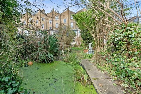 13 Springdale Road, London, N16 9NS