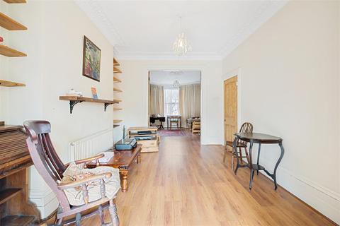 13 Springdale Road, London, N16 9NS