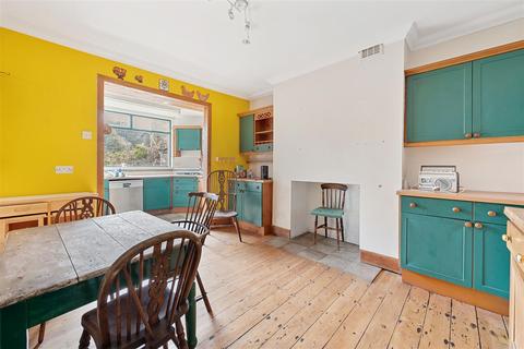 13 Springdale Road, London, N16 9NS