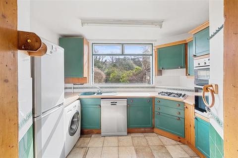 13 Springdale Road, London, N16 9NS