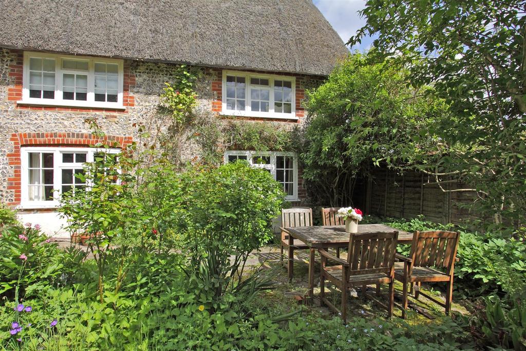 Bailiff's Cottage - Terrace.JPG