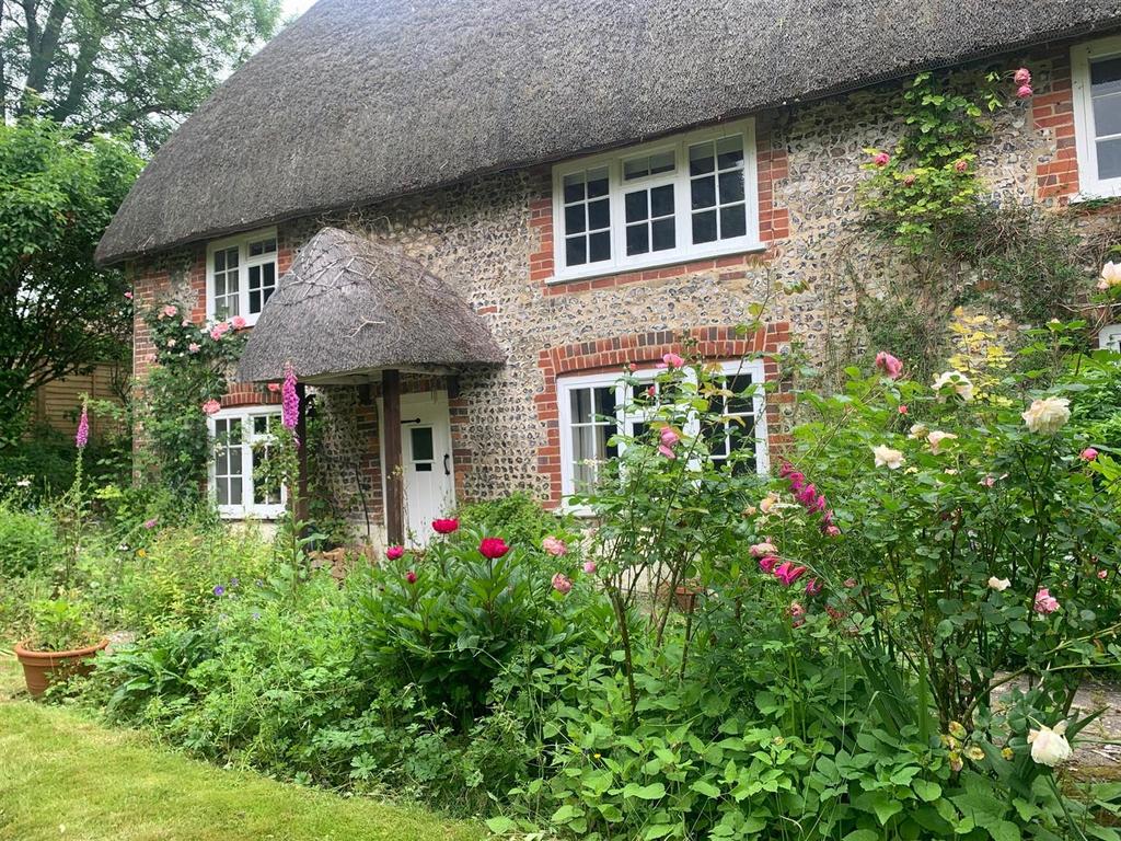 Bailiff's Cottage.jpg