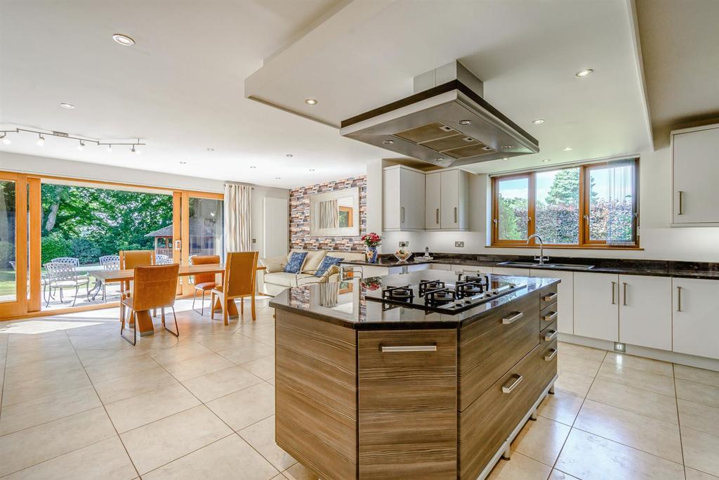 8506746-interior60.jpg