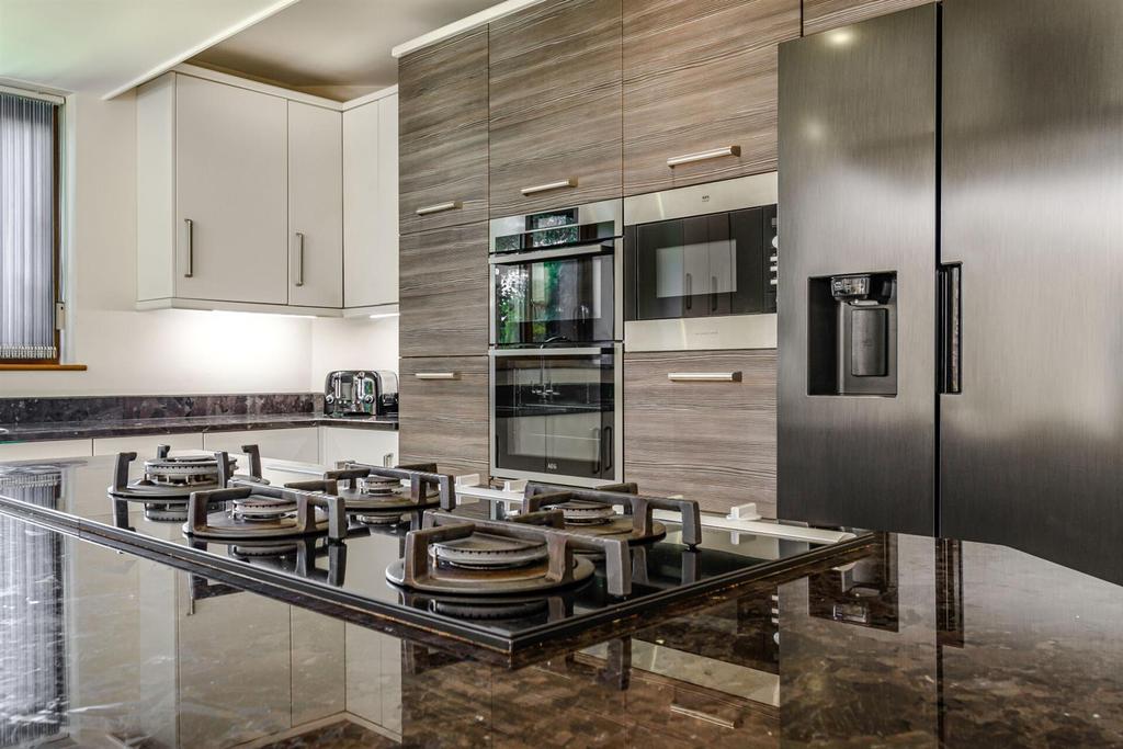 8506746-interior62.jpg