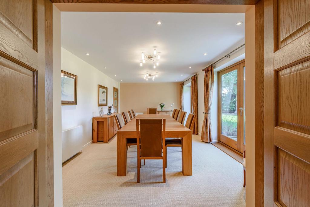 8506746-interior39.jpg