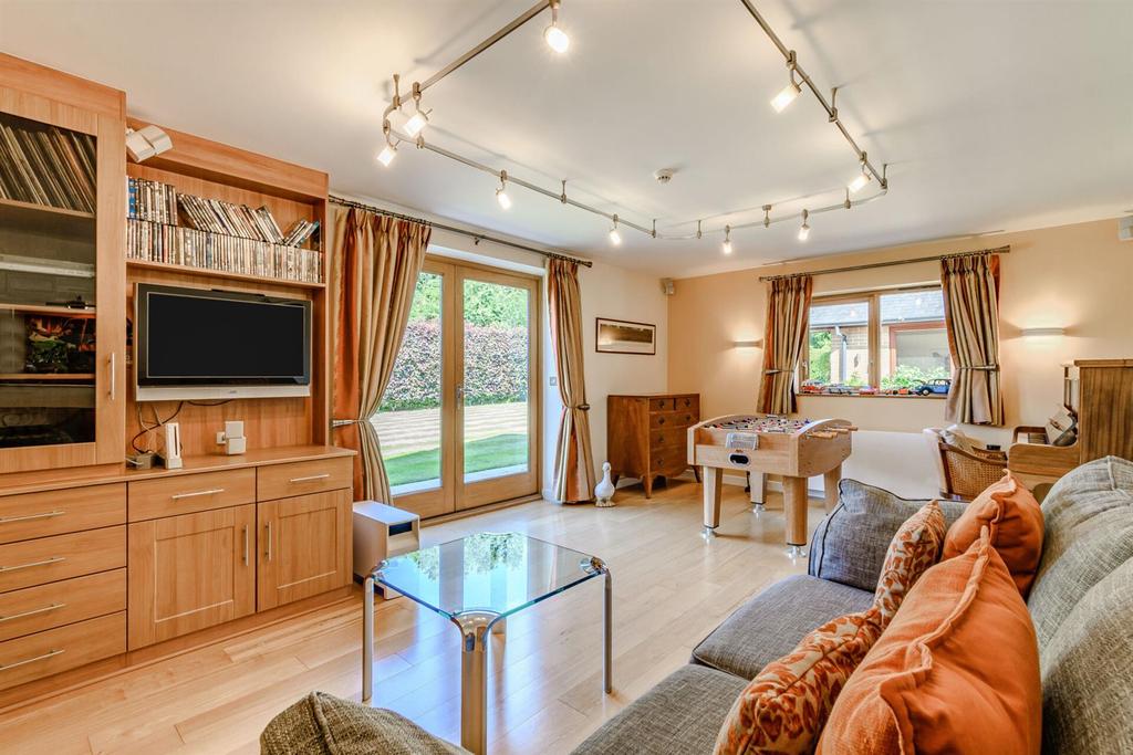 8506746-interior38.jpg