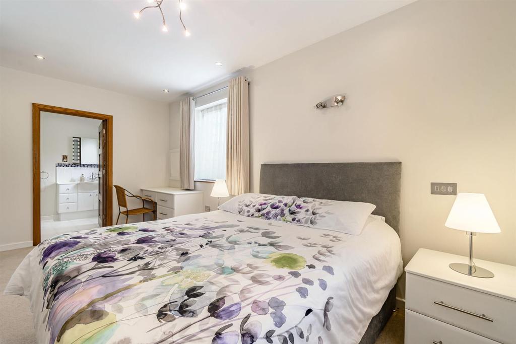 8506746-interior11.jpg