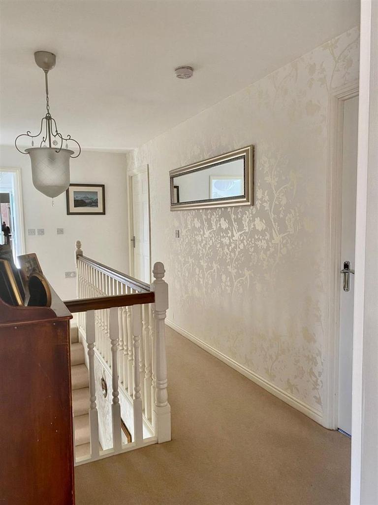 First floor - Half galleried landing