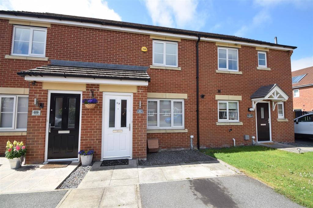 Blackhaugh Drive, Seaton Delaval 2 bed terraced house £680 pcm (£157 pw)