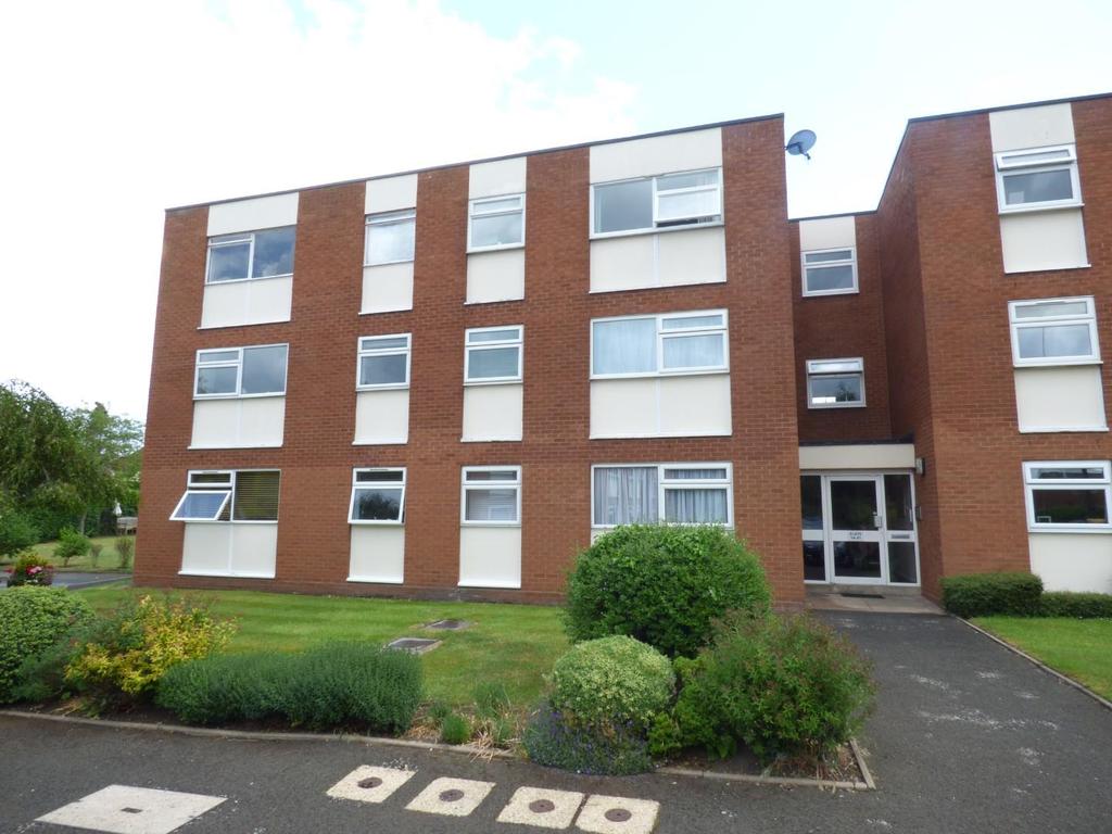 Clopton Court, Clopton Road, StratforduponAvon Studio for sale £105,000