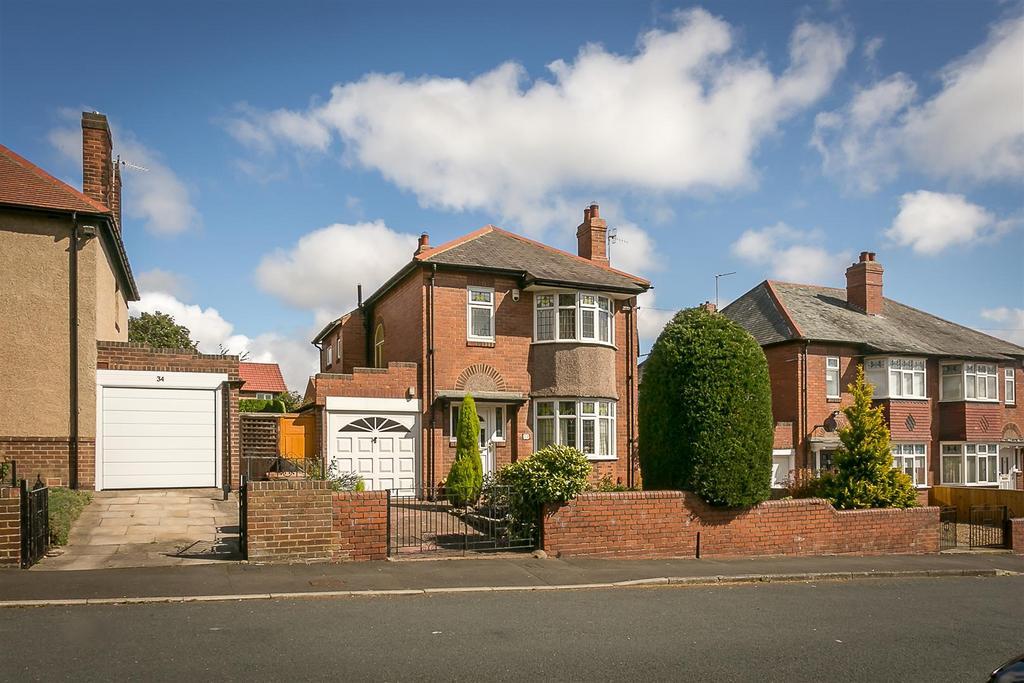 The Drive, Denton Burn, Newcastle... 3 bed detached house £230,000