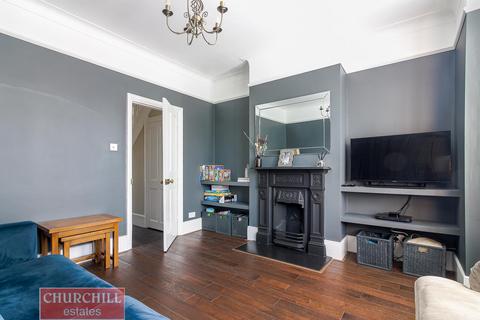 42 Waverley Road, London, E18 1HX