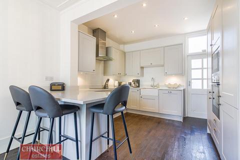 42 Waverley Road, London, E18 1HX