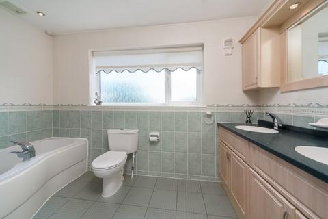 Tregarthen Snitterfield Lane, Norton Lindsey, Warwick, CV35 8JQ