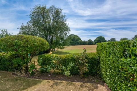 Tregarthen Snitterfield Lane, Norton Lindsey, Warwick, CV35 8JQ