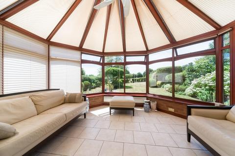 Tregarthen Snitterfield Lane, Norton Lindsey, Warwick, CV35 8JQ