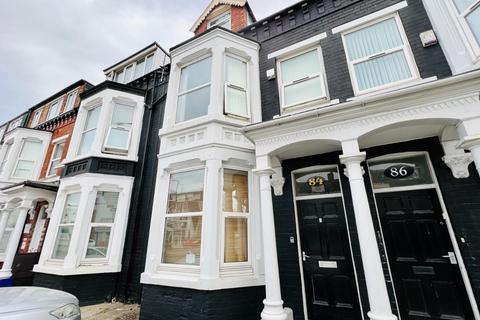 8 bedroom terraced house for sale - Borough Road, Middlesbrough