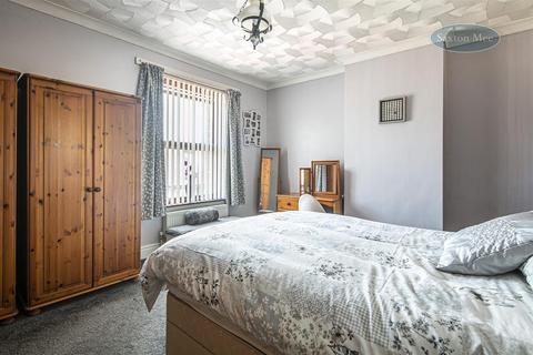 5 Lancaster Road, Stocksbridge, Sheffield, S36 1DB
