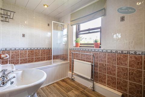 5 Lancaster Road, Stocksbridge, Sheffield, S36 1DB