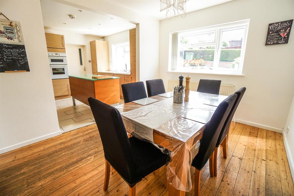 Ghyllside Avenue, Hastings 4 bed detached house £530,000