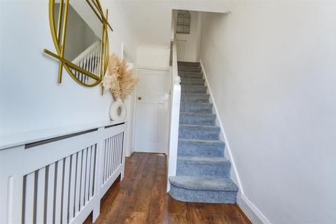124 Beverley Road, Hessle, HU13 9BU