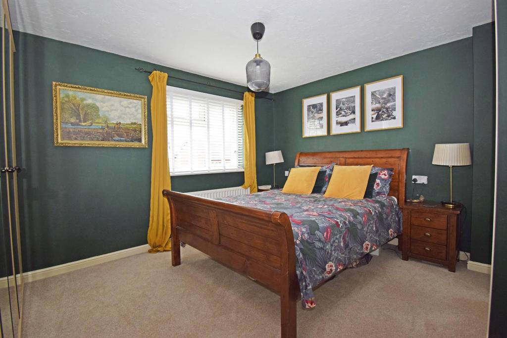 11 Guys Walk, bed 1a.jpg
