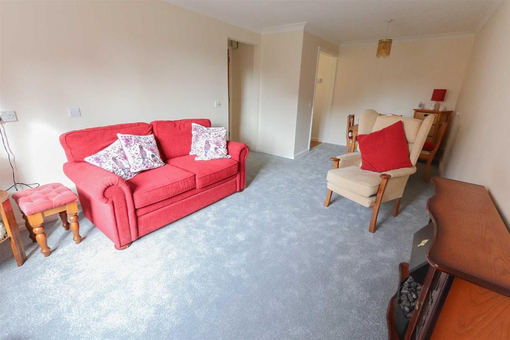 Rosebery Court, Leighton Buzzard 2 bed retirement property £165,000