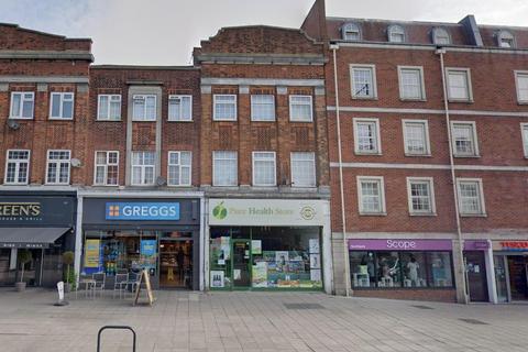 Property for sale, Chase Side, London