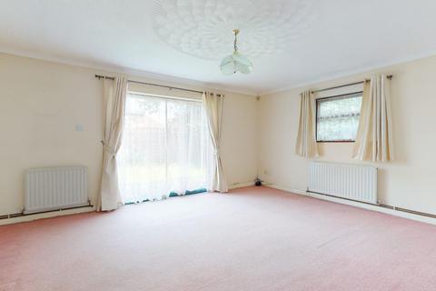 103 Vale Road, Northfleet, Gravesend, DA11 8DB