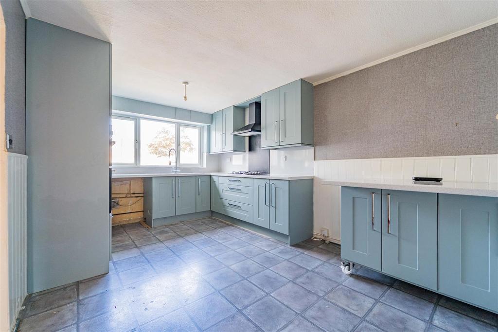 Simcox Gardens, Birmingham 3 bed house £180,000