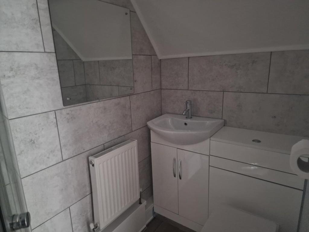 Flat 4 pic 2.jpeg