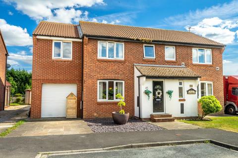 5 bedroom semi-detached house for sale - Middlecroft Drive, Strensall, York