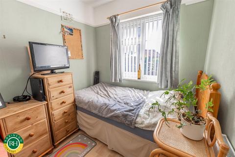 2 Spring Crescent, Sprotbrough, Doncaster, DN5 7QF
