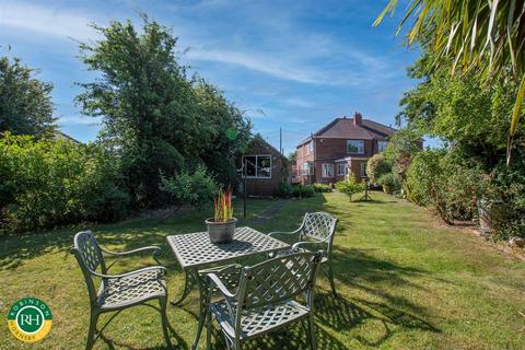 2 Spring Crescent, Sprotbrough, Doncaster, DN5 7QF
