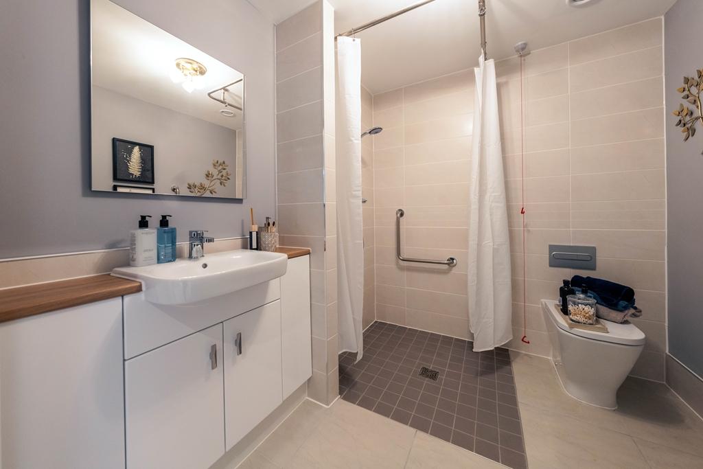 Wheatley Place, Shirley - Shower Room