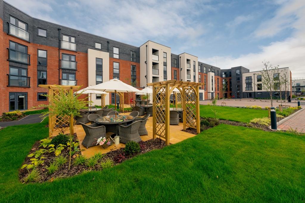 Wheatley Place, Shirley - Communal Gardens