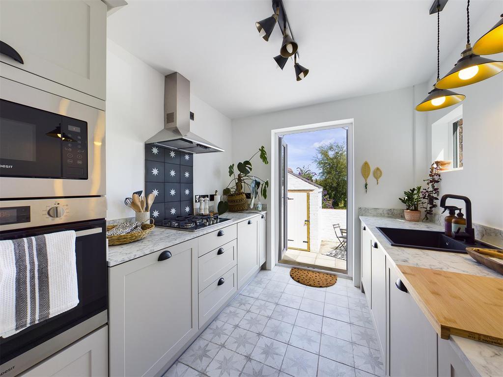Moor Lane, Newby, Scarborough 2 bed terraced house for sale £195,000