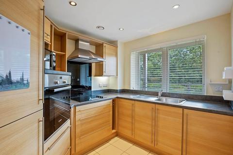2 bedroom apartment for sale - Bowles Court, Westmead Lane, Chippenham, Wiltshire, SN15 3GU