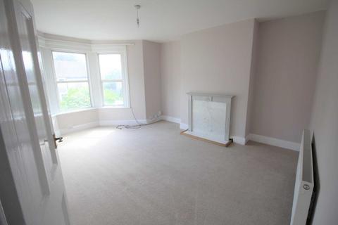 2 bedroom flat to rent, Ashcombe Park Road, Milton