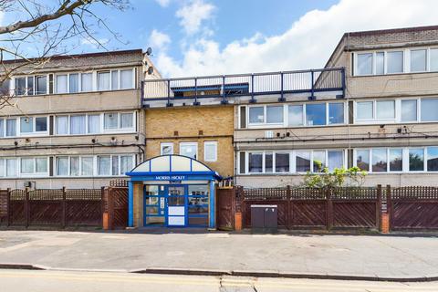 30 Ray Lodge Road, Woodford Green, IG8 7NZ