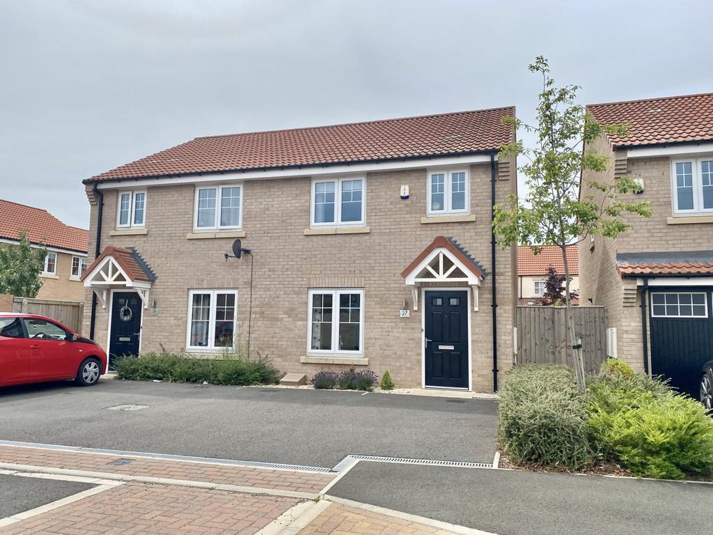 Picton Close, Yarm 3 bed semidetached house £215,000